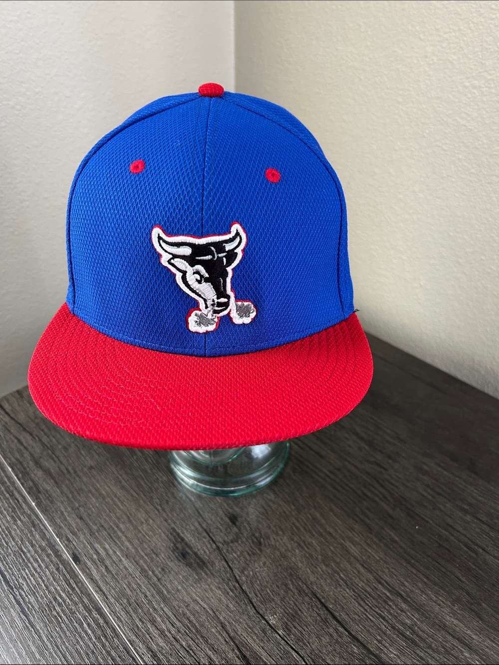 OC Sports Pro-flex Blue and Red Baseball Cap with Snorting Bull Logo NWOT L/XL